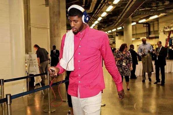 篮球——NBA常规赛：湖人胜掘金