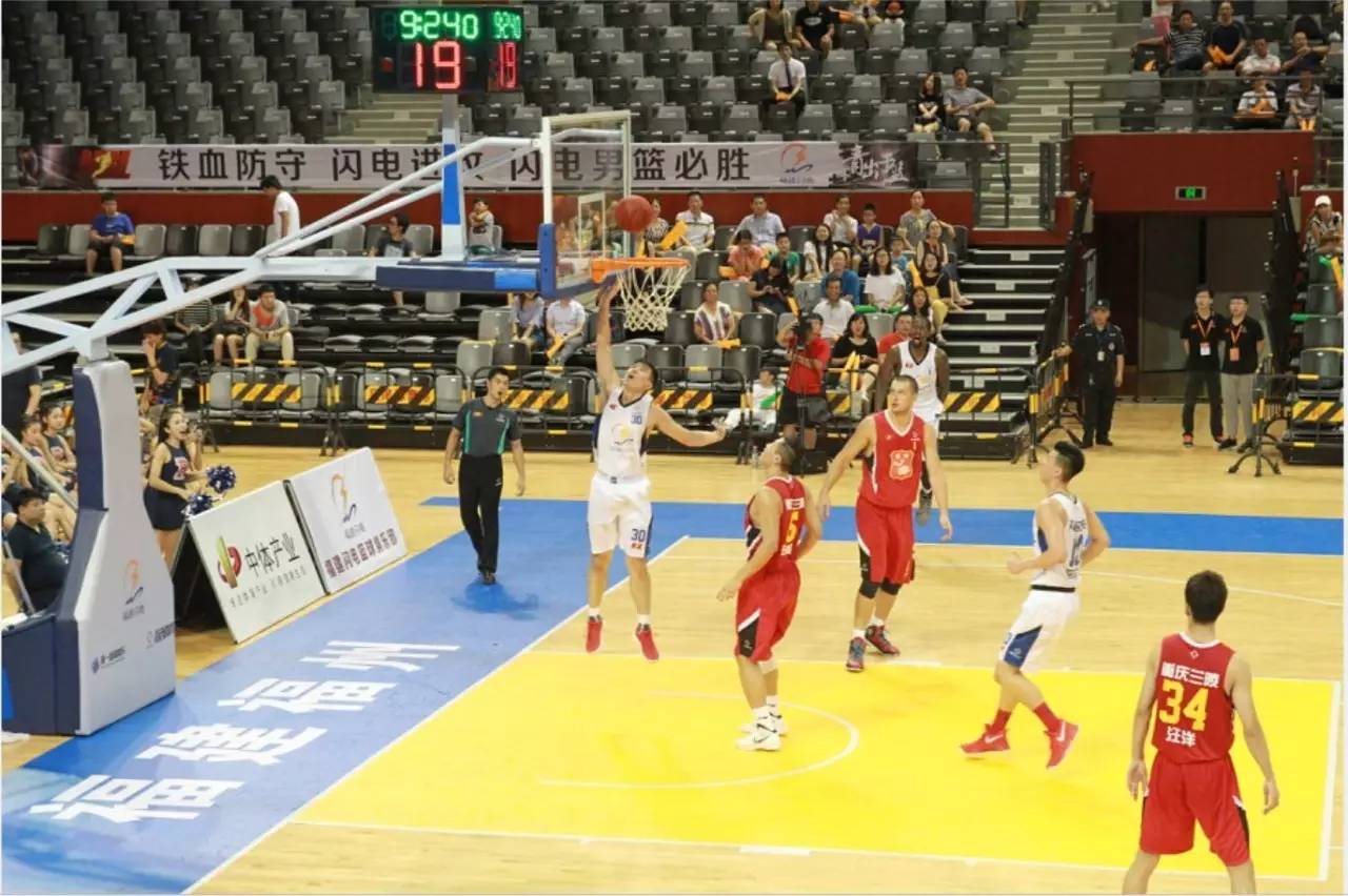 NBA第一悲剧软饭男，情场职场双失意的全美第一内线——谢尔顿-威廉姆斯