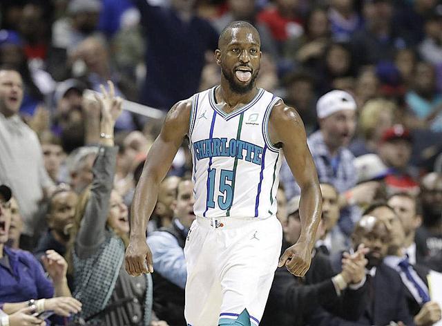 下课后阿隆索谏言：别惯着更衣室，2年一无所获，就怪弗洛伦蒂诺