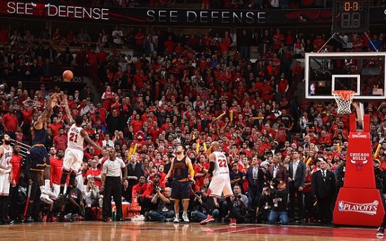 切尔西一路＂躺赢＂遭看衰 巴黎五冠王志在必得？