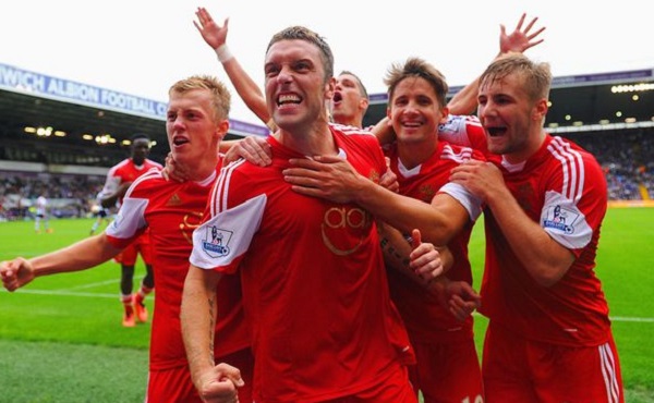 哈登新赛季助攻榜领跑联盟