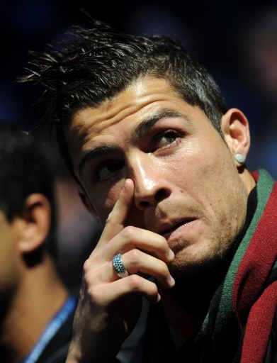 记者：切尔西前锋布罗亚接近永久转会伯恩利